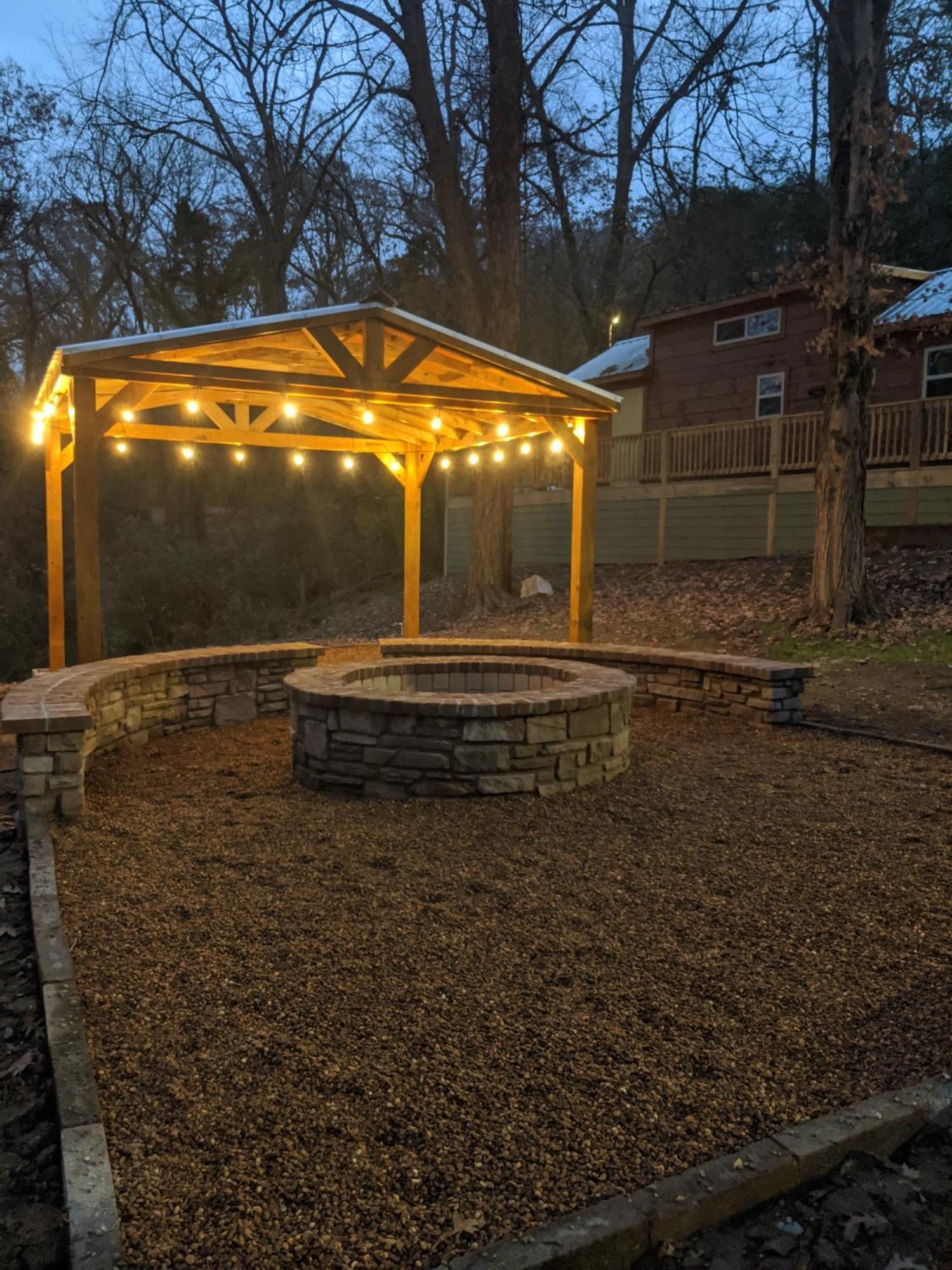 שאטאנוגה Lena Cabin Wooded Tiny Cabin - Hot Tub מראה חיצוני תמונה