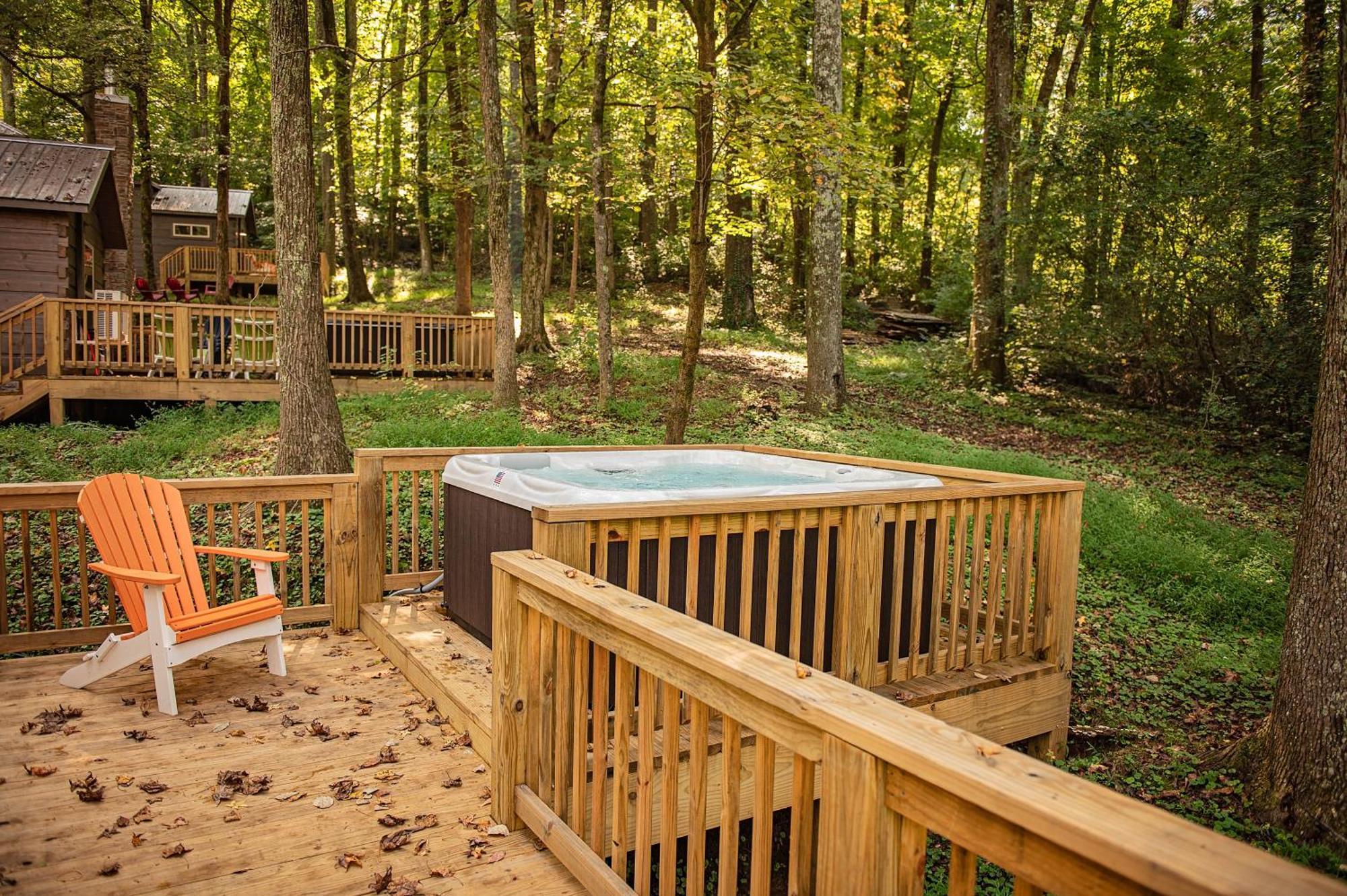 שאטאנוגה Lena Cabin Wooded Tiny Cabin - Hot Tub מראה חיצוני תמונה
