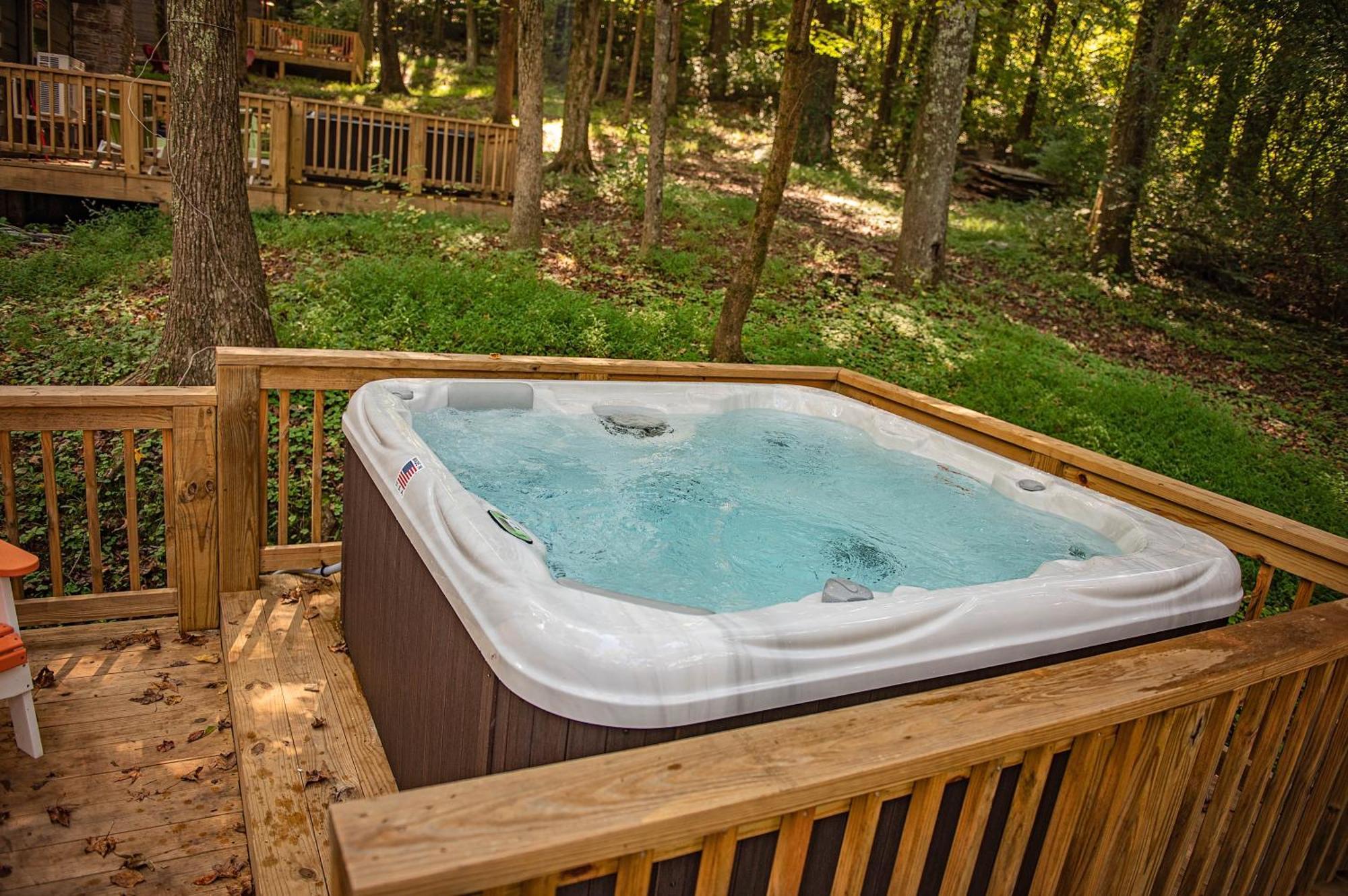 שאטאנוגה Lena Cabin Wooded Tiny Cabin - Hot Tub מראה חיצוני תמונה